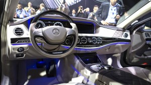 2016-Mercedes-Maybach-S-Class-Interior-1024x576