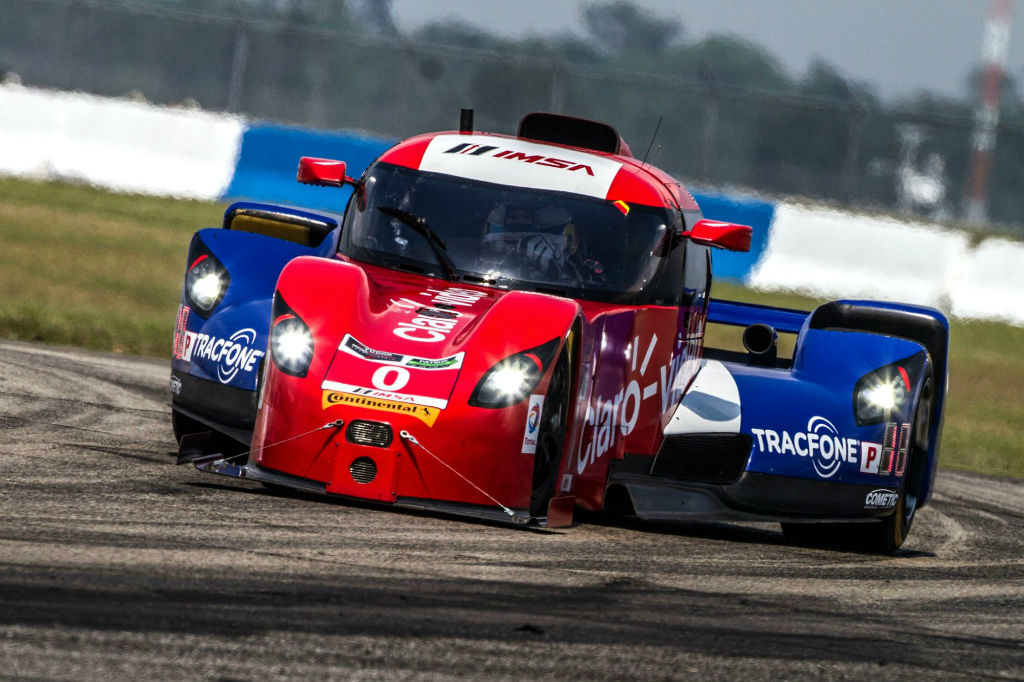 Memo Rojas abandona en Long Beach
