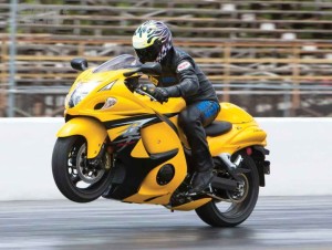 New-Suzuki-Hayabusa-2015-Drive-one-wheel