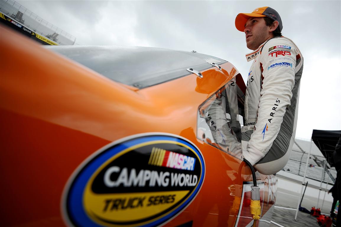 Daniel Suárez finaliza segundo en NASCAR Truck!