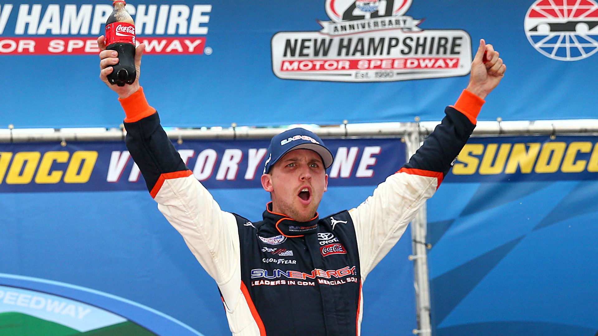 Denny Hamlin se coloca en la posición de privilegio!