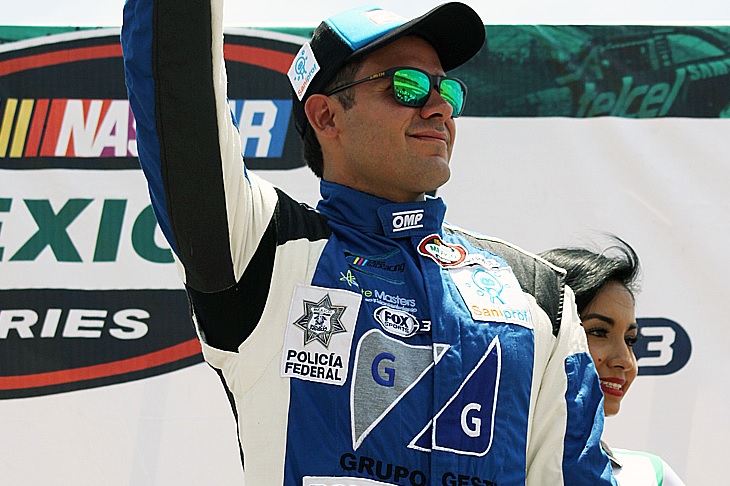 «El Patrullero Rovelo» pone órden en Sn. Luis Potosí