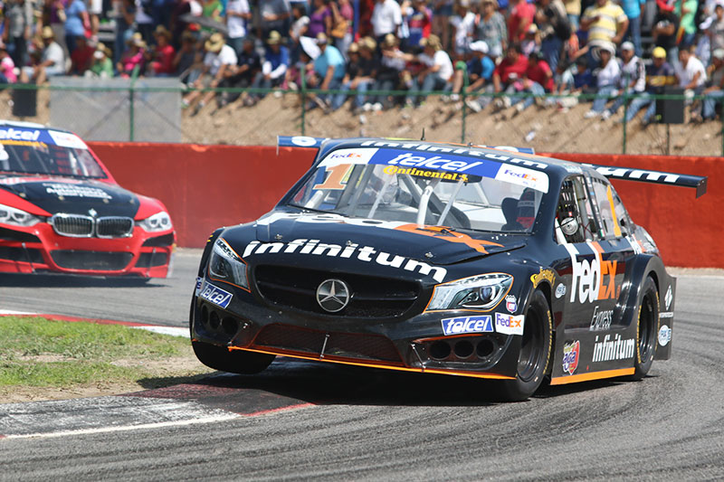 Toño Pérez indomable en Pachuca!