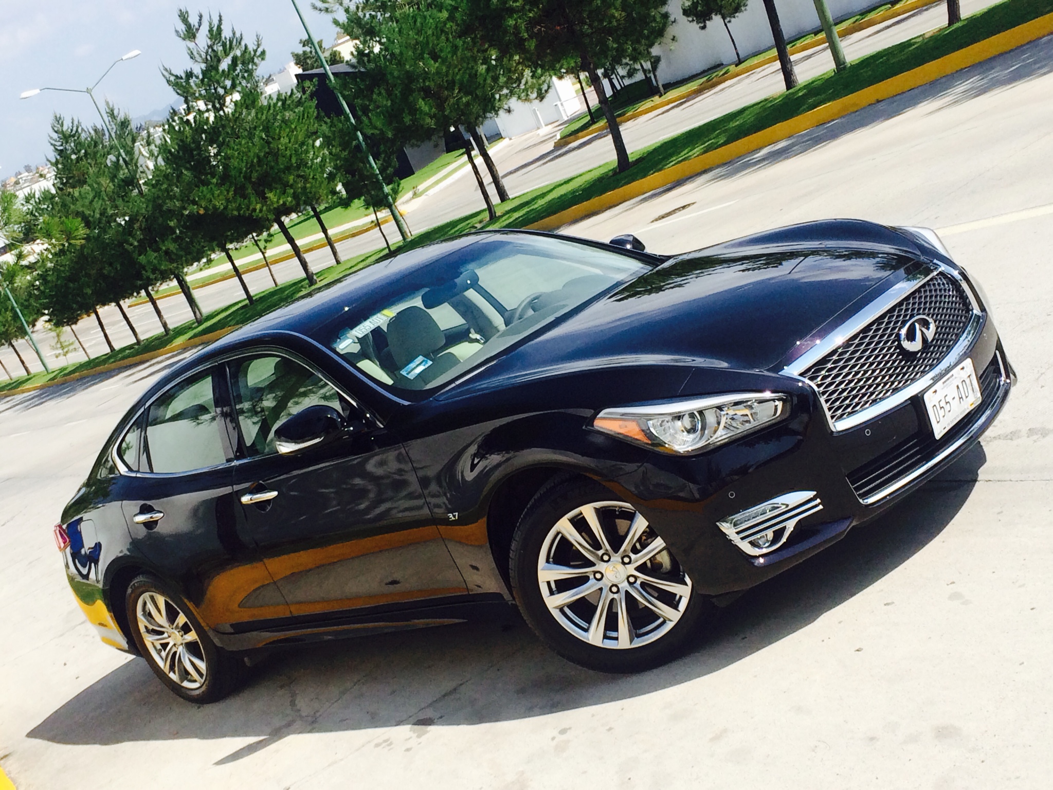 Q70 INFINITI – PORTE ÚNICO