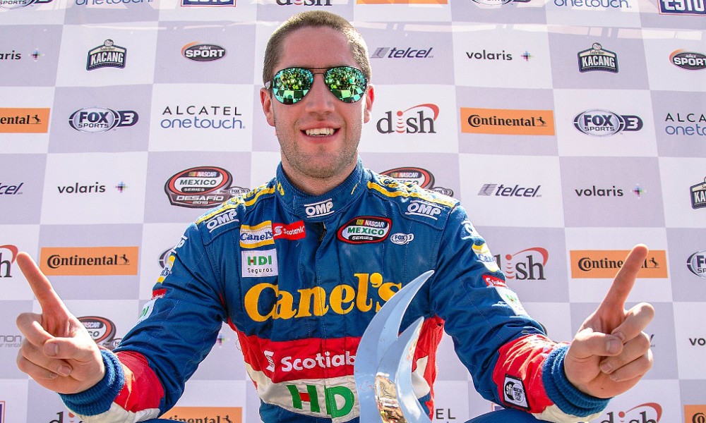 Rubén García Jr. Arrebata a Rafa Martínez