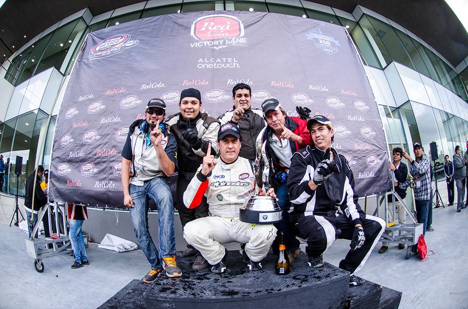 PEPE GONZALEZ – CON GRAN CIERRE