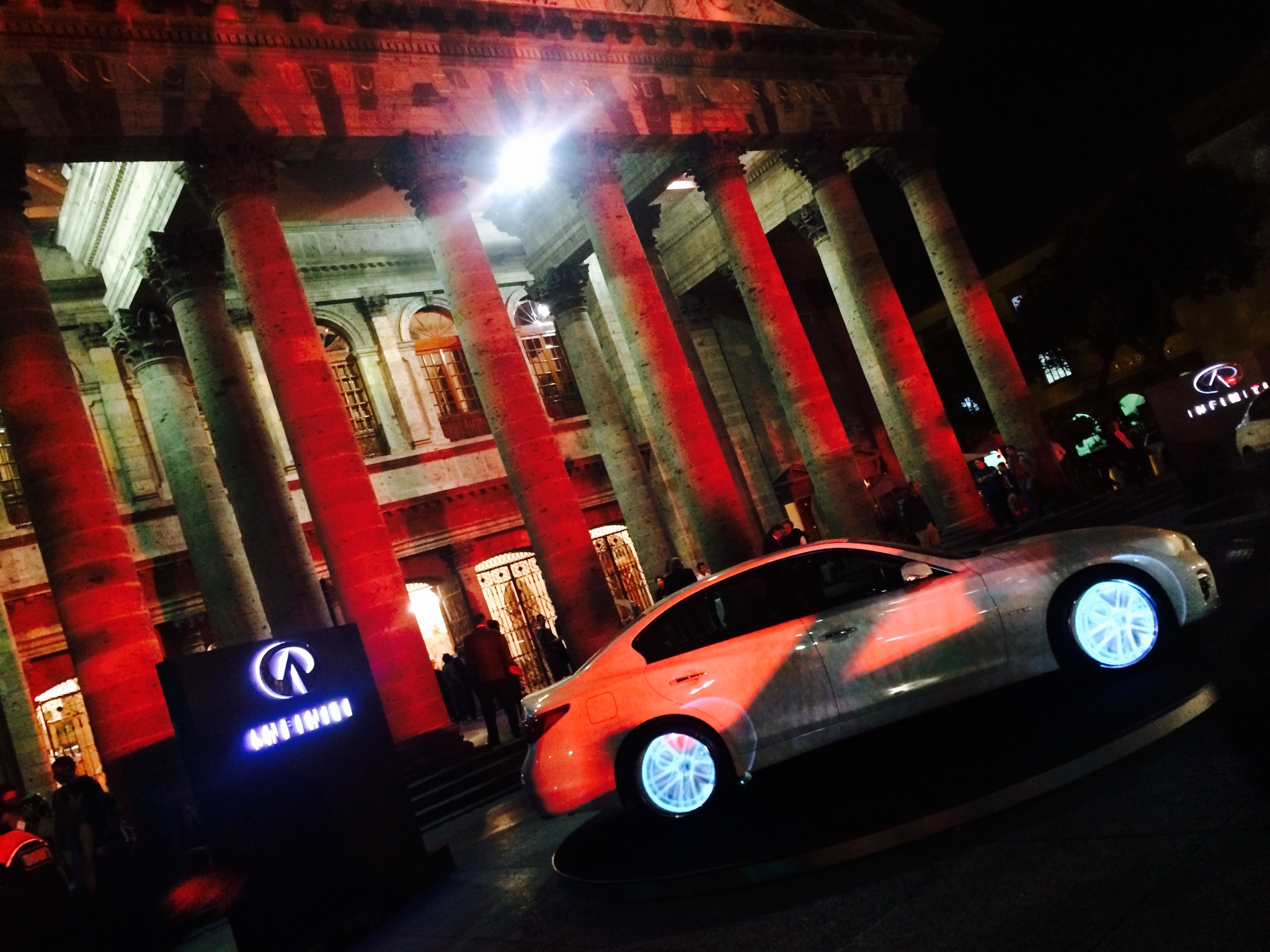 Noche de Arte y Cultura – Infiniti