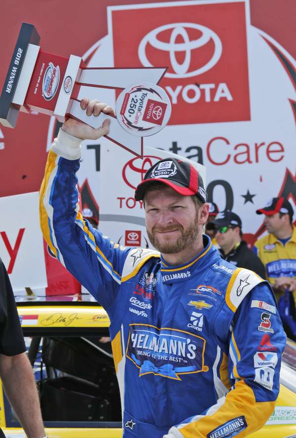 Earnhardt Jr. se impone en la Nascar Xfinity!