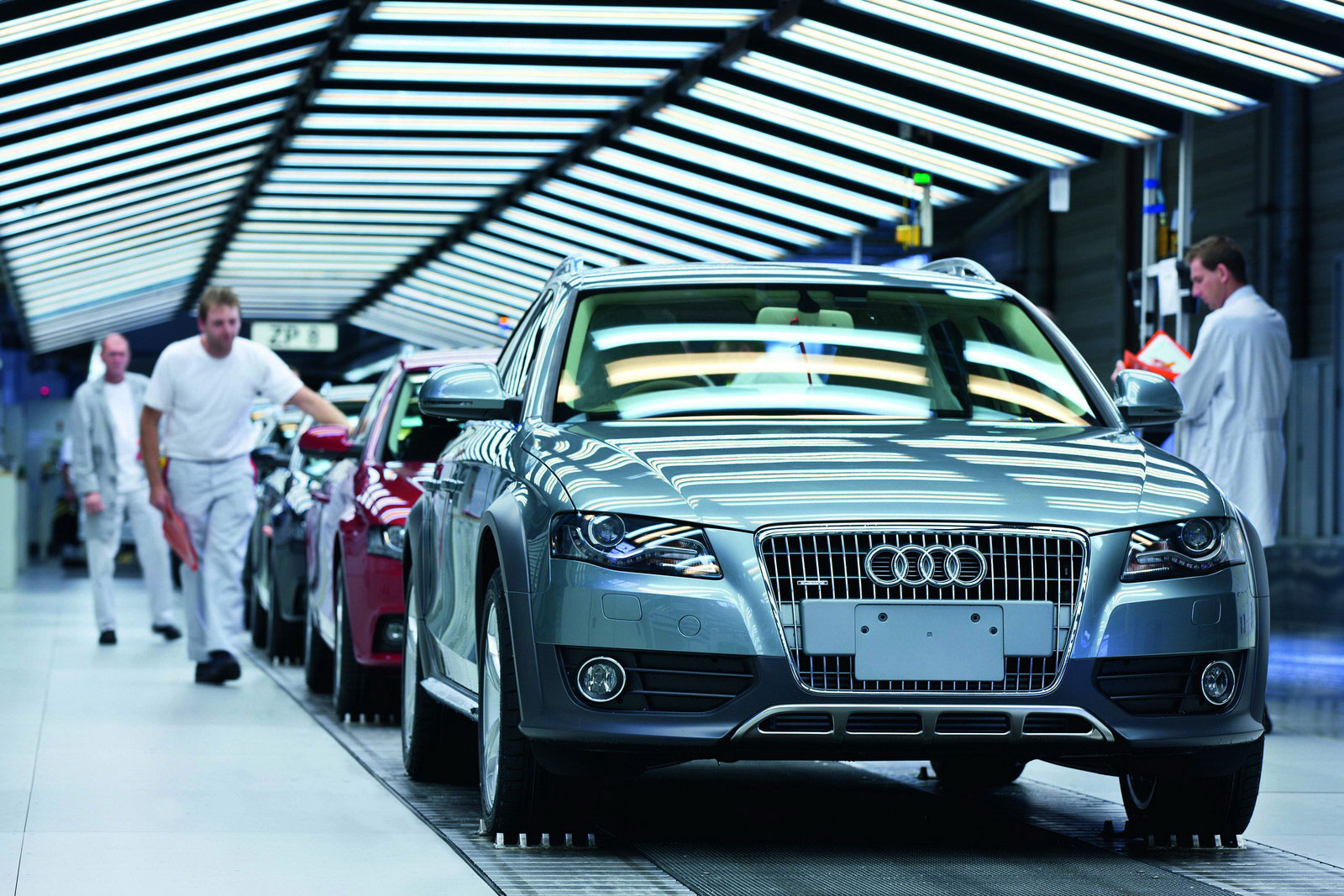 Audi anuncia su llegada