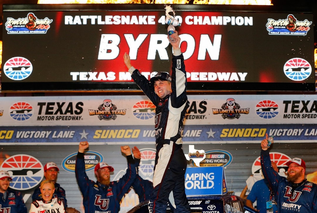 El jóven piloto William Byron hace de las suyas en Texas!