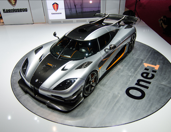 LOS 10 AUTOS  MAS RÁPIDOS DEL MUNDO