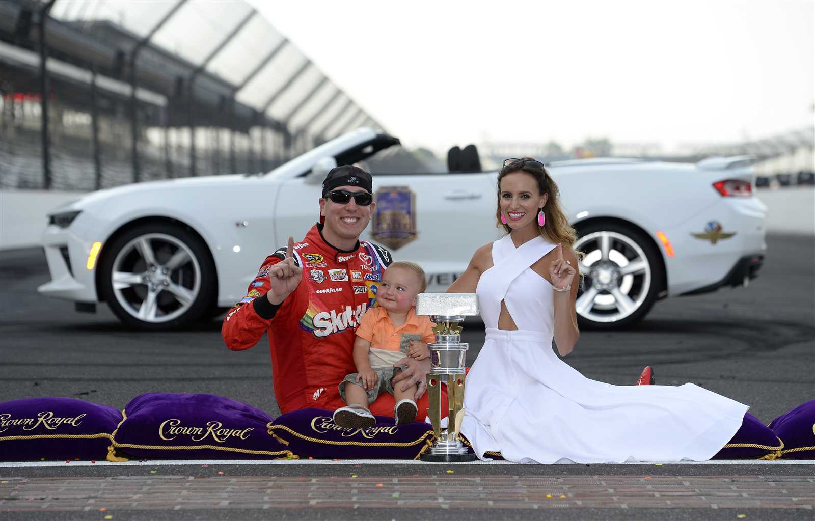 Kyle Busch brilló por segunda ocasión en Indianápolis