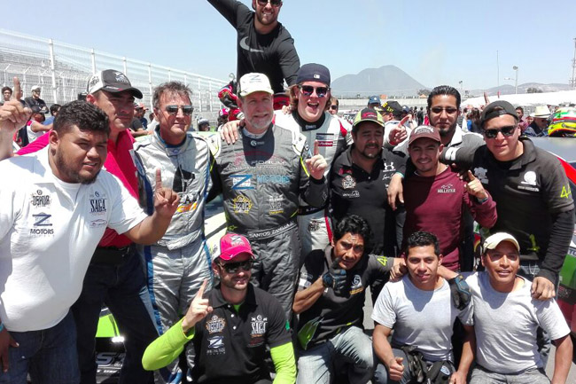 Se celebran las 24 Horas de México!