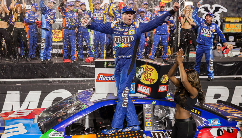 Triple victoria para Kyle Busch!