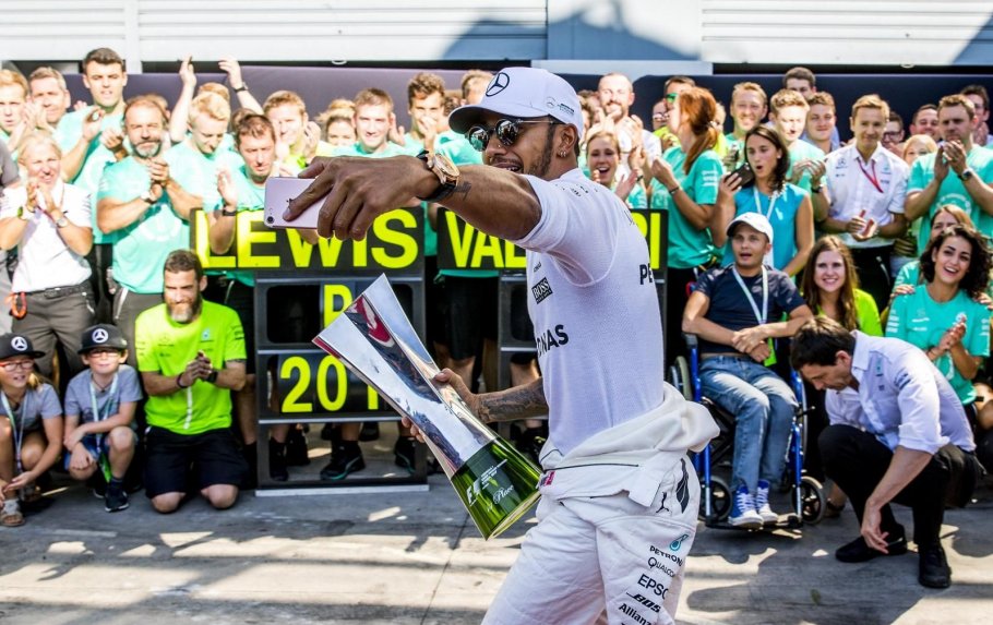 Lewis Hamilton rompe record en Monza!
