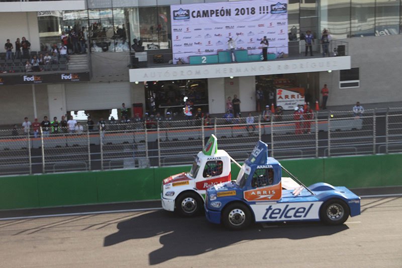 Calderón suma su 3er. Título en Tractocamiones!