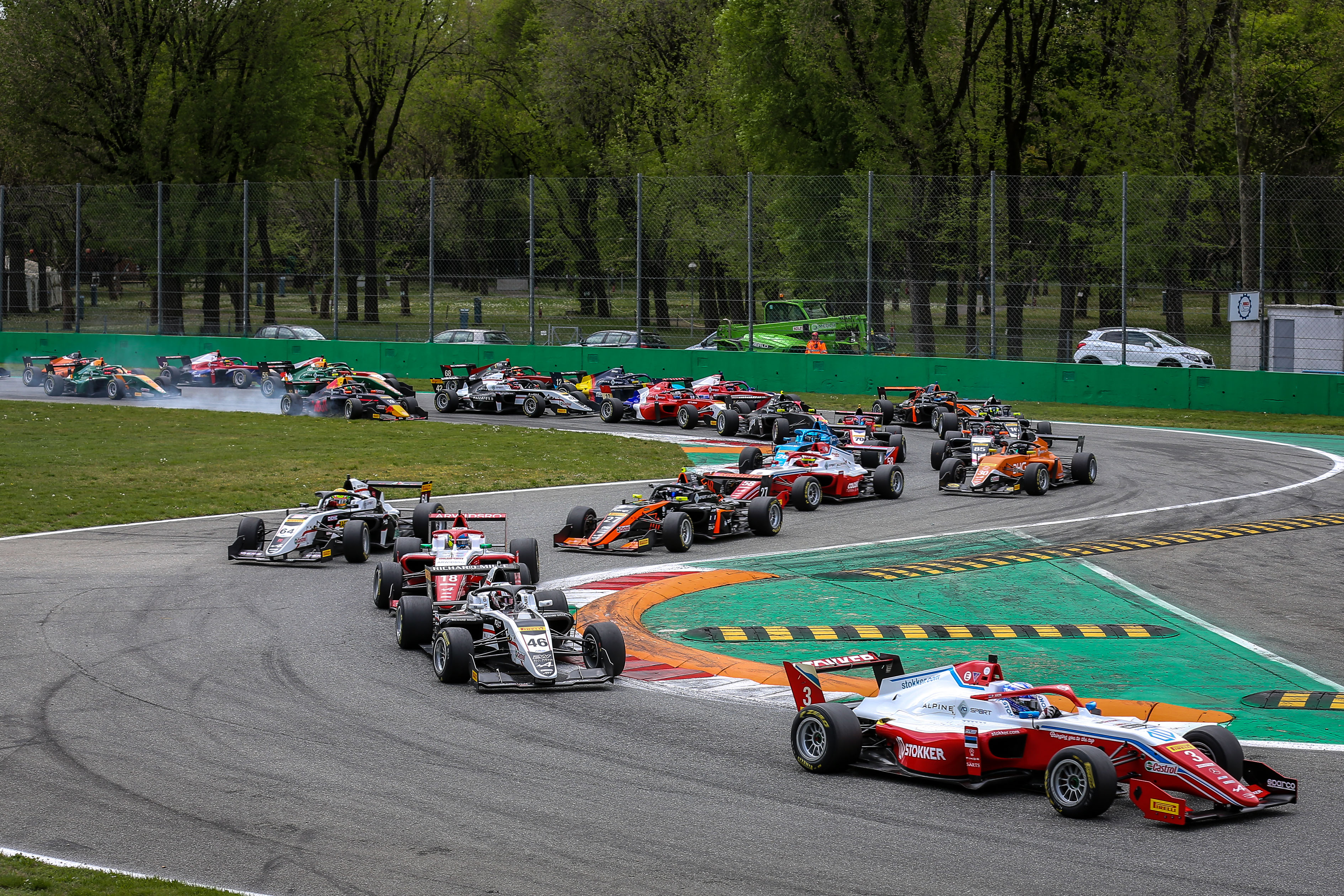 Un domingo sin cosecha en Imola para los pilotos de la Escudería Telmex Telcel en FRECA.